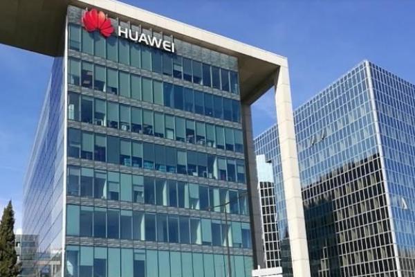 Pemerintah China Kritik Kampanye Huawei