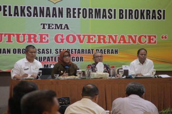 Jelang Ramadhan, Bupati Bogor Pastikan Harga Sembako Stabil