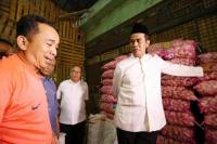 Mentan Operasi Pasar Pangan Murah dan Blacklist 56 Importir Bawang Putih Nakal