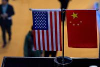China Pertimbangkan Larangan Perusahaan Teknologi AS