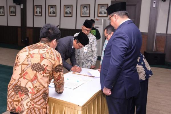 Mendes Eko Lantik Pejabat Pimpinan Tinggi Madya