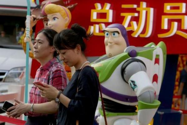 Pertumbuhan Ekonomi China Melambat ke Level Terendah