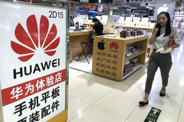 Pemimpin Baru Inggris Dituntut Tentukan Nasib Huawei