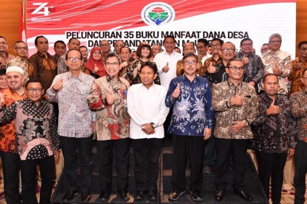 Kemendes PDTT Luncurkan Buku Manfaat Dana Desa