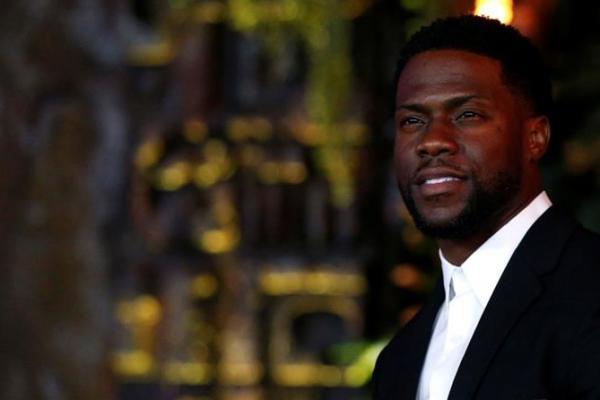 Kevin Hart Alami Kecelakaan Mobil