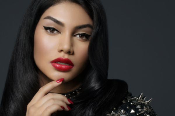 Tips Tampil Bold Tanpa Khawatir Berlebihan