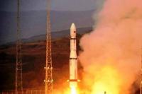 China Kirim Tiga Satelit Baru ke Luar Angkasa