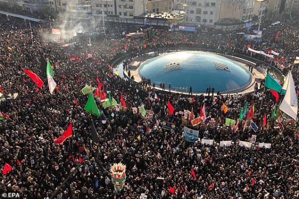 Nuansa Pilu Membiru di Kota Teheran