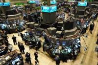 Dow Jones Anjlok, Wall Street Ditutup di Zona Merah