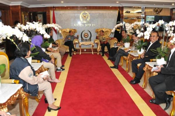 Bamsoet Harap Konflik Dewas-Direksi TVRI Segera Selesai