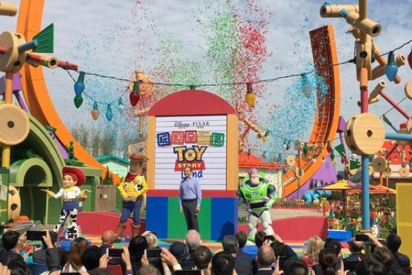 Virus Korona Kian Menyebar, China Tutup Tempat Wisata