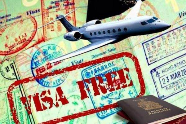 Virus Corona Menggila, Cabut Bebas Visa Warga China 