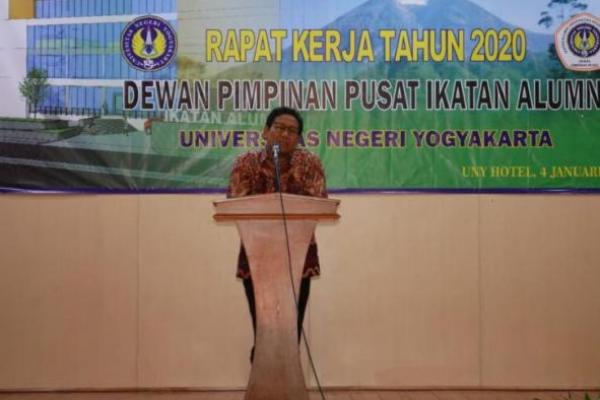 Hadiri Rakornas IKA UNY, Mendes Halim Ajak Menguatkan Jaringan