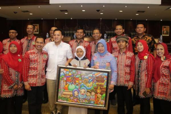  Moreno Paparkan Fungsi Parlemen  Kepada Siswa MIN I Malang