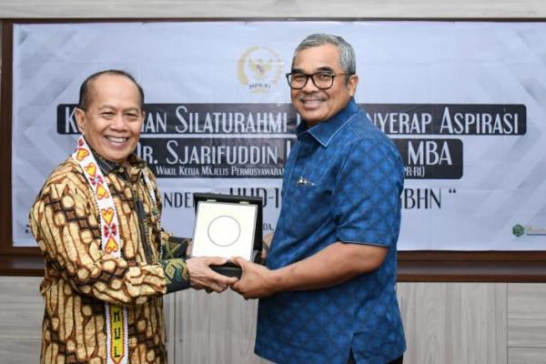 Amandemen UUD NRI 1945 Perlu  Kajian dan Konsensus Nasional