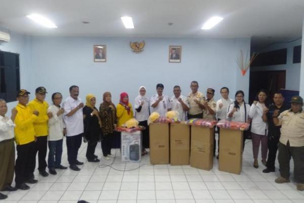 Bamsoet Beri Bantuan Warga  Kramat Jati Antisipasi Banjir