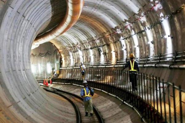  MRT Jakarta-Adhi Karya Teken Proyek  Fase 2A Senilai Rp4,5 Triliun
