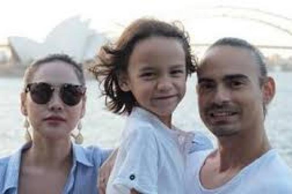 Pemakaman Ashraf Sinclair Habis Ashar di San Diego Hills