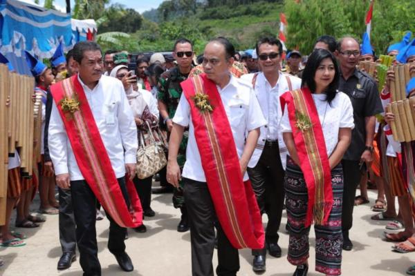  Wamen Budi Arie: Kerukunan  Kunci Kesejahteraan Desa