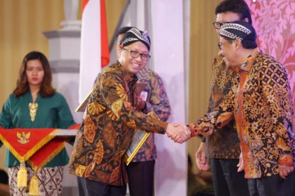  Kemendes Terima Penghargaan  Kearsipan Kategori Sangat Memuaskan