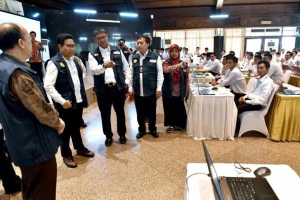Gus Menteri Tinjau Pelaksanaan SKD Berbasis CAT