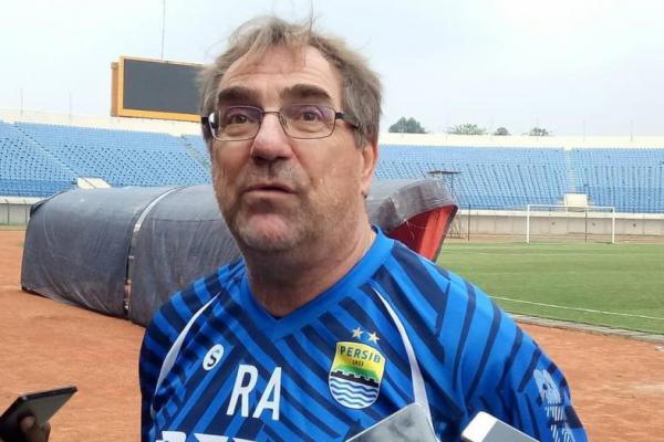 Tangkal Corona, Persib Rela Main Tanpa Penonton