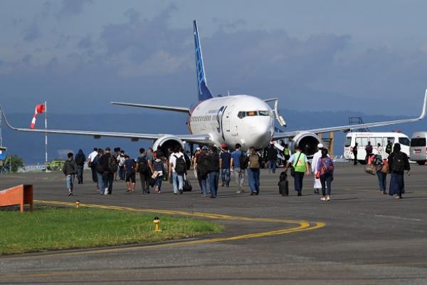   Usai Berkunjung dari Tiga Negara  Ini, WNI Dapat Perlakuan Khusus