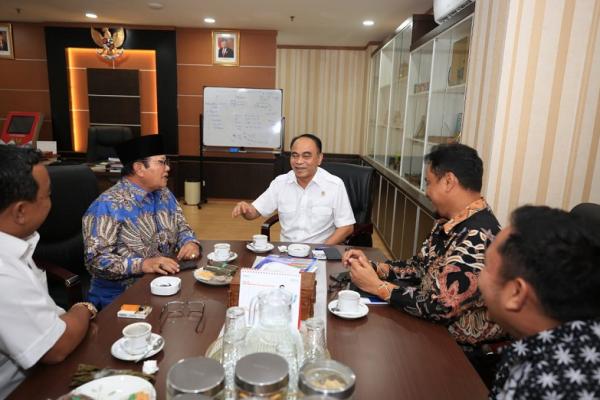 Wamendes Bahas Pengembangan Bawang Putih di Lombok Timur