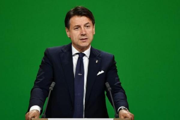 Berduka, Liga Italia Dihentikan Sementara