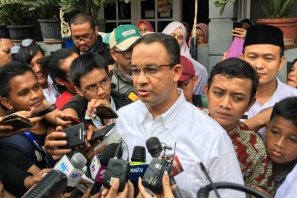 Jika Karyawan Kerja Dari Rumah,  Anies Minta Swasta Siapkan SOP