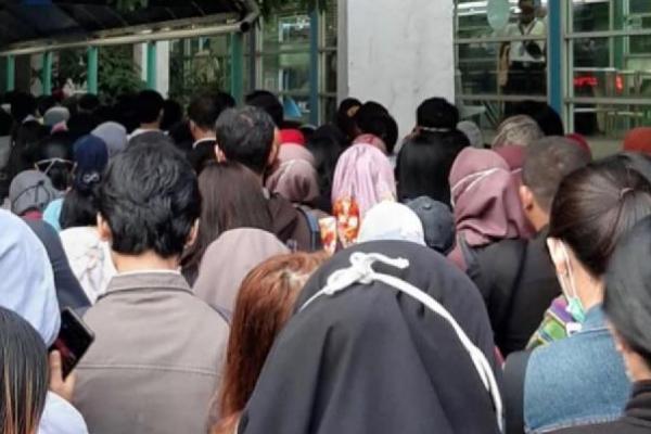  Social Distancing  Tak Efektif, Ini Buktinya