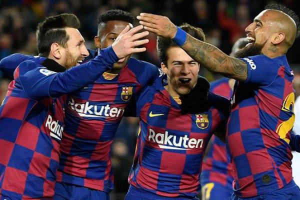   Pandemi Corona, Barcelona  Bakal Potong Gaji Messi Dkk