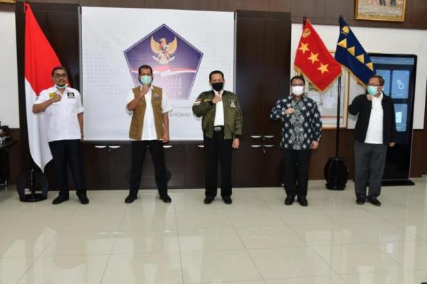 Pahlawan Kemanusiaan, Bamsoet Ingatkan Masyarakat Tak Kucilkan Tenaga Medis