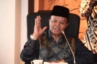 Cegah Penyebaran Corona, HNW Minta Kemenag Sosialisasi Tarawih di Rumah Secara Masif