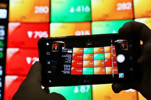 Jumat Pagi, Rupiah dan IHSG Dibuka Menguat
