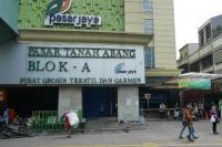 Corona Masih Hantui Jakarta, Pasar Tanah Abang Batal Buka