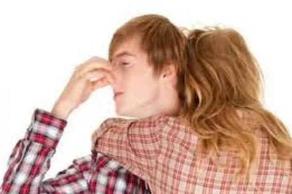 Kenali Teman yang Diam-diam Jatuh Cinta