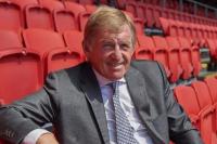 Mantan Manajer Liverpool Menjalani Isolani Mandiri 