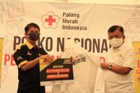 Peduli Tenaga Medis, Bintang Toedjoe Sumbang 2000 APD Melalui PMI