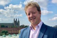  Anggota Parlemen non-Muslim Inggris Coba Berpuasa 