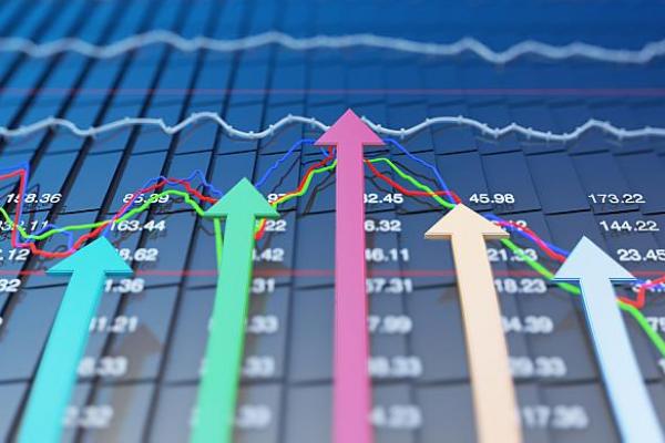 Selasa Pagi: Rupiah Lemah, IHSG Perkasa