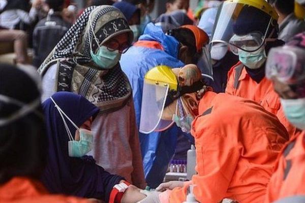 Kasus Positif Covid-19  Bodebek Turun 38,5 Persen 