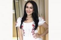 Iis Dahlia Mulai Bingung Bayar Tagihan Rumah Mewahnya