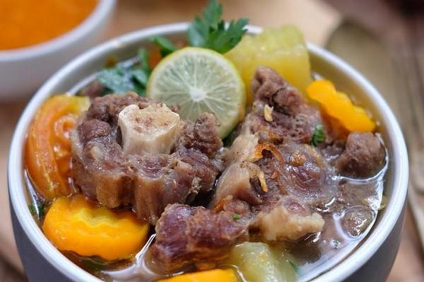 Mau Santap Sup Buntut Saat Lebaran? Begini Cara Masaknya