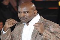  Holyfield Tentang Tyson: Jika  Dia Memukul, Saya Akan Membalas