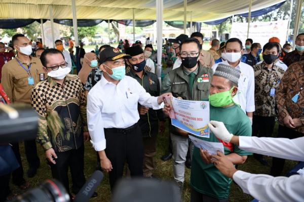 Penyaluran BLT Dana Desa di Bandung Barat Tuai Pujian