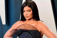 Kylie Jenner, Seleb dengan Bayaran Tertinggi 2020