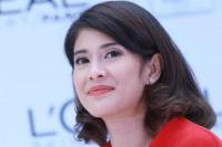   Di Lagu Ini, Dian Sastro Dipaksa Berjoget