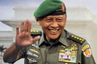 Hormati Almarhum Pramono Edhie, TNI-AD Kibarkan Bendera Setengah Tiang