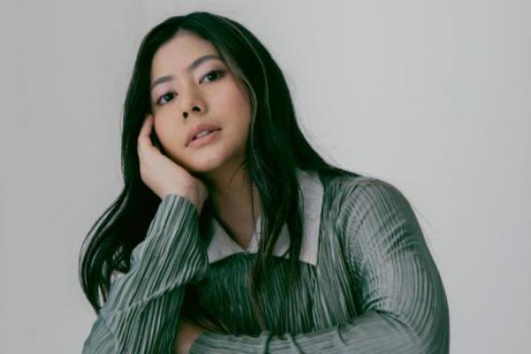 Thavita Menyapa kabar Lewat Virtual Musicvideo Apa Kabar